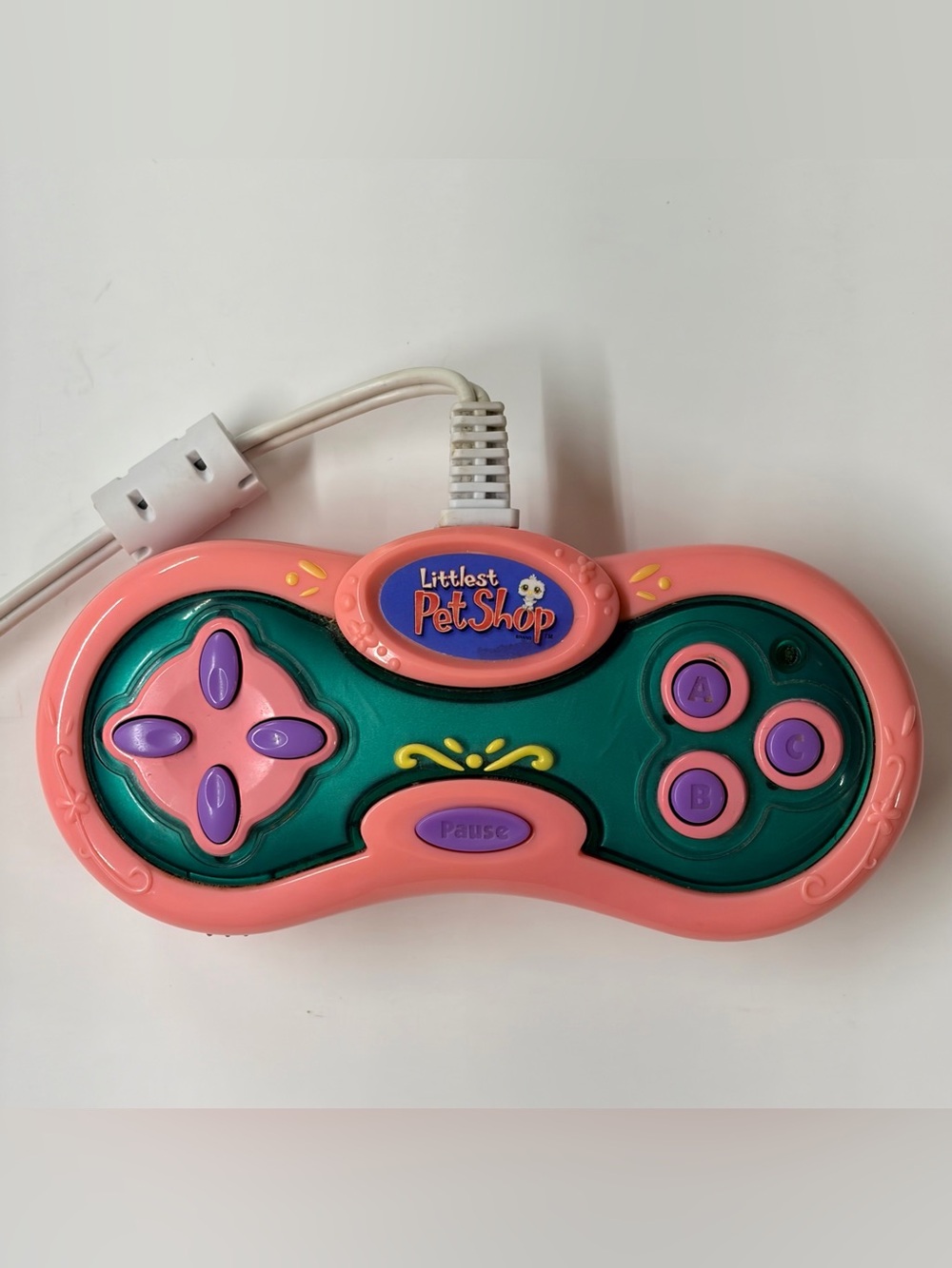 Littlest Pet Shop Biggest Adventure Plug and Play 2007 TV Video Game Controller